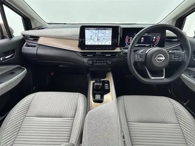 日産 オーラ G レザーエディション 熊本県 2022(令4)年 2.6万km ミッドナイトブラック/サンライズカッパー 純正ナビ/（フルセグTV/Bluetooth/USB/AppleCarPlay/HDMI）/BOSEサウンド/プロパイロット/全方位カメラ/ビルトインETC2.0/前席シートヒーター/ステアリングヒーター/純正前方ドライブレコーダー/前後クリアランスソナー/置くだけ充電/デジタルインナーミラー/衝突軽減ブレーキ/レーンキープアシスト/横滑り防止/ブラインドスポットモニター/純正フロアマット/純正17インチAW/オートライト/オートマチックハイビーム/LEDヘッドライト/フォグランプ/保証書