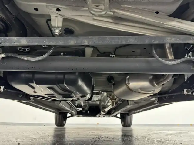 スズキ ハスラー G 三重県 2019(令1)年 1.7万km クールカーキPM マイルドハイブリッド/FF/インパネCVT/ケンウッド 7インチ『彩速ナビ』 MDV-D407BT/（FM/AM/iPod/USB/SD/CD/DVD/TV/Bluetooth/SMART USEN）/安全/・デュアルカメラブレーキサポート/・誤発進抑制機能/・車線逸脱警報機能/・ふらつき警報機能/・ヒルホールドコントロール（坂道発進アシスト）/・エマージェンシーストップシグナル/・トラクションコントロールシステム/・ESP（R）/装備/・シートヒーター（D/N）/・オートエアコン/・電動格納ドアミラー/・純正15インチスチールホイール/・プッシュスタート/・スマートキーx1/など