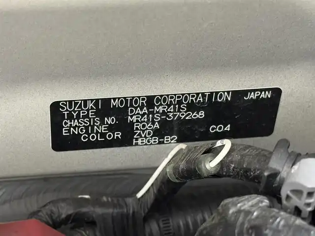 スズキ ハスラー G 三重県 2019(令1)年 1.7万km クールカーキPM マイルドハイブリッド/FF/インパネCVT/ケンウッド 7インチ『彩速ナビ』 MDV-D407BT/（FM/AM/iPod/USB/SD/CD/DVD/TV/Bluetooth/SMART USEN）/安全/・デュアルカメラブレーキサポート/・誤発進抑制機能/・車線逸脱警報機能/・ふらつき警報機能/・ヒルホールドコントロール（坂道発進アシスト）/・エマージェンシーストップシグナル/・トラクションコントロールシステム/・ESP（R）/装備/・シートヒーター（D/N）/・オートエアコン/・電動格納ドアミラー/・純正15インチスチールホイール/・プッシュスタート/・スマートキーx1/など