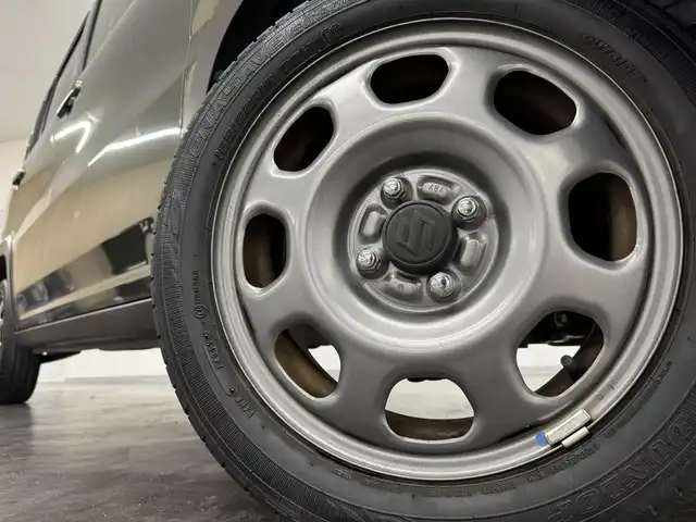 スズキ ハスラー G 三重県 2019(令1)年 1.7万km クールカーキPM マイルドハイブリッド/FF/インパネCVT/ケンウッド 7インチ『彩速ナビ』 MDV-D407BT/（FM/AM/iPod/USB/SD/CD/DVD/TV/Bluetooth/SMART USEN）/安全/・デュアルカメラブレーキサポート/・誤発進抑制機能/・車線逸脱警報機能/・ふらつき警報機能/・ヒルホールドコントロール（坂道発進アシスト）/・エマージェンシーストップシグナル/・トラクションコントロールシステム/・ESP（R）/装備/・シートヒーター（D/N）/・オートエアコン/・電動格納ドアミラー/・純正15インチスチールホイール/・プッシュスタート/・スマートキーx1/など