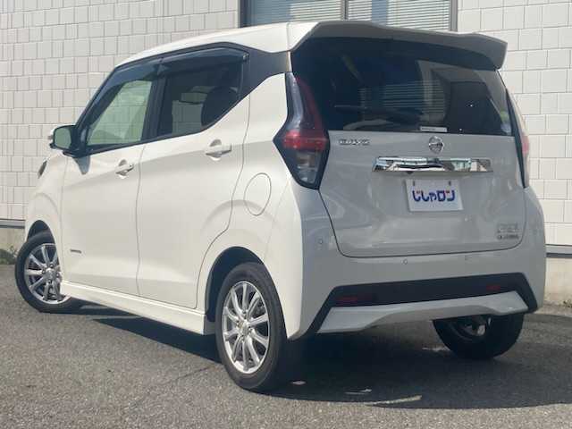 日産 デイズ ハイウェイスターX 三重県 2020(令2)年 7.5万km ホワイトパール (株)IDOMが運営する【じしゃロン四日市店】の自社ローン専用車両になります。こちらは現金またはオートローンご利用時の価格です。自社ローンご希望の方は別途その旨お申付け下さい/全方位カメラ/衝突軽減システム/レーンキープアシスト/エンジンスタートボタン/スマートキー/バックカメラ/LEDヘッドライト/社外14インチAW