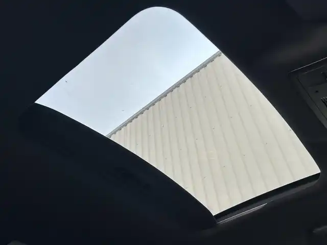 レクサス ＲＣ Ｆ 滋賀県 2015(平27)年 4.7万km ブラック ムーンルーフ/マークレビンソン/純正SDナビ/(FM/AM/CD/DVD/フルセグ/Bluetooth)/前後ドライブレコーダー/ビルトインETC/バックカメラ/ＴＶキャンセラー/空気圧センサー/レクサスセーフティシステム+/・レーダークルーズコントロール/・プリクラッシュブレーキアシスト	/・レーンディパーチャーアラート/・ブラインドスポットモニタ/・リヤクロストラフィックアラート/・コーナーセンサー/電動リヤスポイラー/電動格納ミラー/運転席・助手席シートヒーター/運転席・助手席シートベンチレーション/革巻きステアリング/ステアリングヒーター/ステアリングスイッチ/パドルシフト/オートライト/3眼LEDヘッドライト/フロントフォグ/オートハイビーム/フルオートエアコン/ドアパネルカーボンパネル/グローブボックスカーボンインテリアパネル/プッシュスタート/スマートキー/純正フロアマット/黒革シート/純正19インチAW