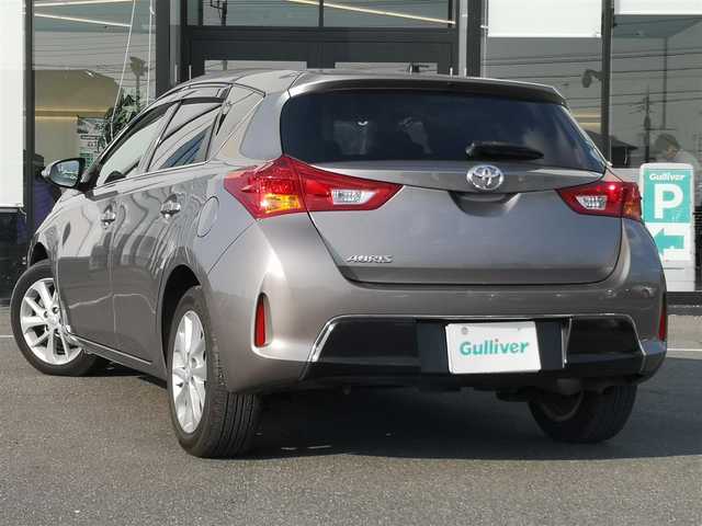 トヨタ オーリス 150X Sパッケージ 茨城県 2013(平25)年 10.8万km アバンギャルドブロンズメタリック 純正ナビ/【AM・FM・USB・BT・TV・VTR・SD・HDMI】/ETC/Bカメラ/ステリモ/MTモード付AT/オートライト/Fフォグ/HIDライト/純正フロアマット/純正アルミホイール/ドアバイザー/電格ミラー