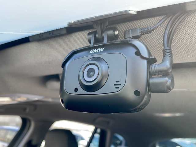 ＢＭＷ Ｘ１ sDrive 18i Xライン 山口県 2019(令1)年 7.5万km パール ワンオーナー/前後ドライブレコーダースマートキー/プッシュスタート/ルームミラー型ETC/純正HDDナビ/(CD/DVD/BT/ラジオ)/電子パーキングブレーキ/オートエアコン/オートライト/シートヒーター/前席パワーシート/クリアランスソナー/アイドリングストップ/リモートタッチ/レーダークルーズコントロール/パワーバックドア/純正アルミホイール/純正フロアマット/保証書/取扱説明書/記録簿