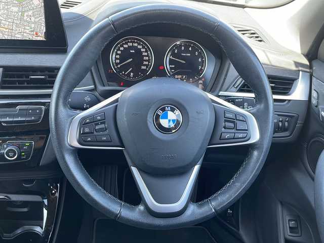 ＢＭＷ Ｘ１ sDrive 18i Xライン 山口県 2019(令1)年 7.5万km パール ワンオーナー/前後ドライブレコーダースマートキー/プッシュスタート/ルームミラー型ETC/純正HDDナビ/(CD/DVD/BT/ラジオ)/電子パーキングブレーキ/オートエアコン/オートライト/シートヒーター/前席パワーシート/クリアランスソナー/アイドリングストップ/リモートタッチ/レーダークルーズコントロール/パワーバックドア/純正アルミホイール/純正フロアマット/保証書/取扱説明書/記録簿
