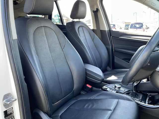ＢＭＷ Ｘ１ sDrive 18i Xライン 山口県 2019(令1)年 7.5万km パール ワンオーナー/前後ドライブレコーダースマートキー/プッシュスタート/ルームミラー型ETC/純正HDDナビ/(CD/DVD/BT/ラジオ)/電子パーキングブレーキ/オートエアコン/オートライト/シートヒーター/前席パワーシート/クリアランスソナー/アイドリングストップ/リモートタッチ/レーダークルーズコントロール/パワーバックドア/純正アルミホイール/純正フロアマット/保証書/取扱説明書/記録簿