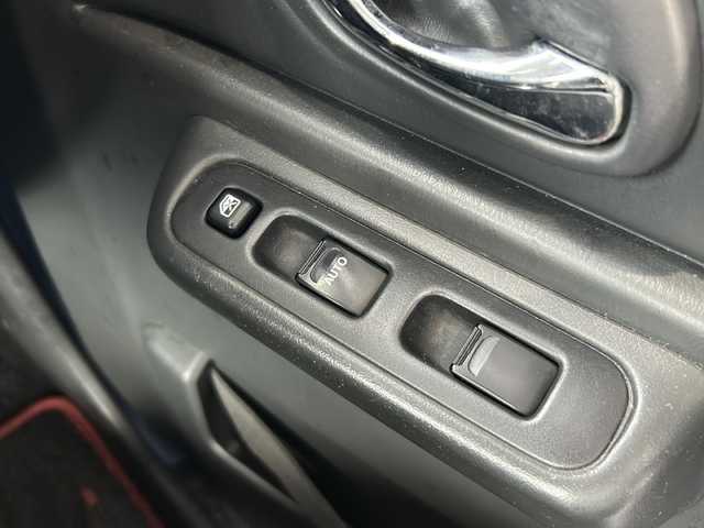 スズキ ジムニー クロスアドベンチャー 鳥取県 2013(平25)年 3.6万km ブリーズブルーメタリック 純正キーレス/パートタイム４WD/専用合革シート（ヒーター）/背面ハードカバー/メッキグリル/メッキアンダーカバー/フォグライト/革巻ハンドル/社外１６インチAW/純正ラジアル4本積込/プライバシーガラス/社外CD/保証書・取説