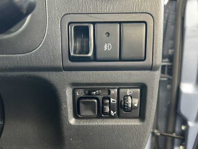 スズキ ジムニー クロスアドベンチャー 鳥取県 2013(平25)年 3.6万km ブリーズブルーメタリック 純正キーレス/パートタイム４WD/専用合革シート（ヒーター）/背面ハードカバー/メッキグリル/メッキアンダーカバー/フォグライト/革巻ハンドル/社外１６インチAW/純正ラジアル4本積込/プライバシーガラス/社外CD/保証書・取説