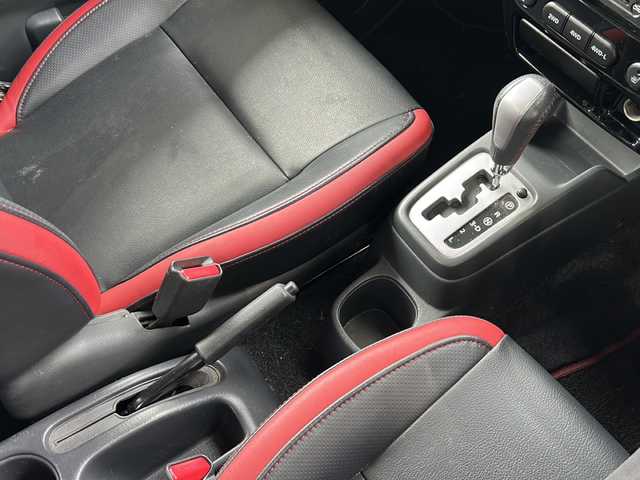 スズキ ジムニー クロスアドベンチャー 鳥取県 2013(平25)年 3.6万km ブリーズブルーメタリック 純正キーレス/パートタイム４WD/専用合革シート（ヒーター）/背面ハードカバー/メッキグリル/メッキアンダーカバー/フォグライト/革巻ハンドル/社外１６インチAW/純正ラジアル4本積込/プライバシーガラス/社外CD/保証書・取説