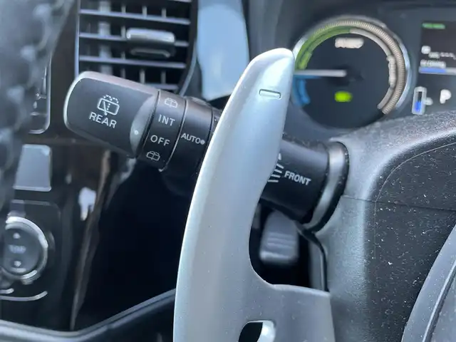 三菱 アウトランダー ＰＨＥＶ G ナビパッケージ 佐賀県 2016(平28)年 5.3万km ルビーブラックP eアシスト/純正メモリナビ/フルセグTV/DVD/Bluetooth/USB/マルチアラウンドモニター/ETC/ドライブレコーダー/ハーフレザーシート/シートヒーター/AC100V/1500W電源/パドルシフト/レーダークルーズコントロール/革巻きステアリング/ステアリングリモコン/ヒーター/LEDヘッドライト/フォグランプ/オートライト/充電ケーブル/スマートキー×2/パワーバックドア