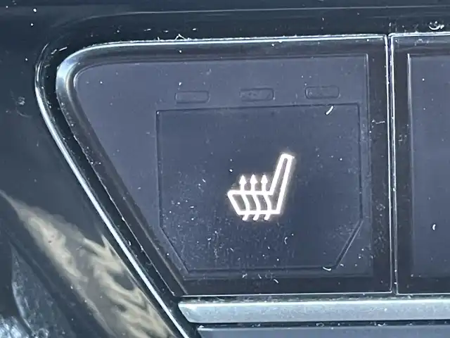 ホンダ シビック LX 群馬県 2023(令5)年 4.2万km プラチナホワイトパール 純正メモリーナビ　/フルセグ　/バックカメラ　/前後ドラレコ　/ウィングエアロ　/シュナイダーホイール　/純正ビルトインＥＴＣ２．０　/ＢＳＭ　/アダプティブクルーズコントロール　/ＬＥＤヘッドライト　/純正フロアマット/Bluethooth/前席シートヒーター/LEDヘッドライト/アイドリングストップ/パワーステアリング