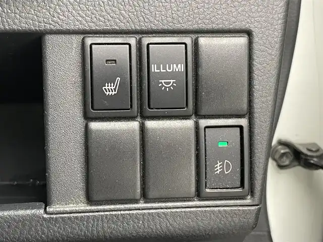 スズキ ワゴンＲ スティングレー リミテッドⅡ 愛知県 2012(平24)年 8.5万km パールホワイト 社外ナビ　禁煙車　フルセグＴＶ　ＤＶＤ再生　シートヒーター　ＥＴＣ　ＨＩＤオートライト　フォグランプ　Ｂｌｕｅｔｏｏｔｈ　社外フロアマット　純正１５インチアルミホイール　スマートキー　プッシュスタート