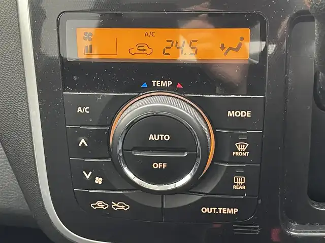 スズキ ワゴンＲ スティングレー リミテッドⅡ 愛知県 2012(平24)年 8.5万km パールホワイト 社外ナビ　禁煙車　フルセグＴＶ　ＤＶＤ再生　シートヒーター　ＥＴＣ　ＨＩＤオートライト　フォグランプ　Ｂｌｕｅｔｏｏｔｈ　社外フロアマット　純正１５インチアルミホイール　スマートキー　プッシュスタート