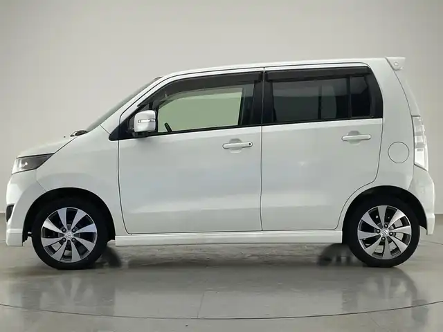 スズキ ワゴンＲ スティングレー リミテッドⅡ 愛知県 2012(平24)年 8.5万km パールホワイト 社外ナビ　禁煙車　フルセグＴＶ　ＤＶＤ再生　シートヒーター　ＥＴＣ　ＨＩＤオートライト　フォグランプ　Ｂｌｕｅｔｏｏｔｈ　社外フロアマット　純正１５インチアルミホイール　スマートキー　プッシュスタート