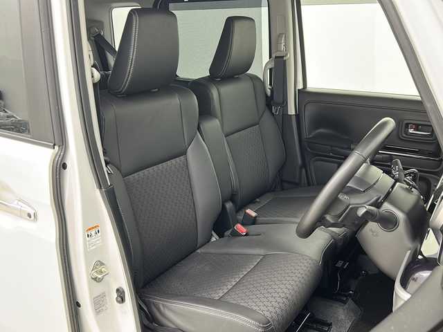 スズキ スペーシア カスタム HYBRID XS ターボ 宮城県 2023(令5)年 4.6万km ピュアホワイトP ワンオーナー/禁煙車/スズキセーフティーサポート/・デュアルカメラブレーキサポート/・車線逸脱警報/・車線逸脱抑制機能/・ハイビームアシスト/・パーキングソナー/・横滑り防止機能/オートクルーズコントロール/ヘッドアップディスプレイ/前席シートヒーター/両側パワースライドドア/純正8インチナビ/（BT.AM.FM.CD.DVD.SD.HDMI）/バックカメラ/フルセグテレビ/ビルトインETC/前後純正ドライブレコーダー/ハーフレザーシート/パドルシフト/革巻きステアリング/ステアリングスイッチ/プッシュスタート/スマートキー/スペアキー/エンジンスターター/ロールサンシェード/シートバックテーブル/純正フロアマット/純正ドアバイザー/LEDヘッドライト/LEDフォグランプ/純正15インチアルミホイール/アイドリングストップ