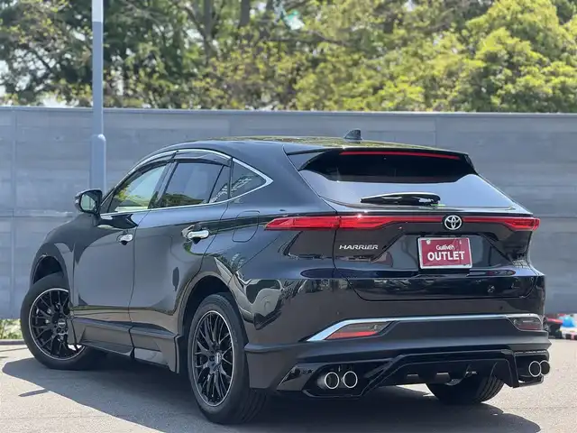 トヨタ ハリアー Z レザーパッケージ 三重県 2022(令4)年 1.7万km プレシャスブラックパール ワンオーナー /GR F・S・Rアンダーエアロ/純正リアスポイラー/RAYS 19インチアルミホイール/調光パノラマルーフ/ヘッドアップディスプレイ/ブラインドスポットモニター/TコネクトSDナビゲーションシステム/JBLプレミアムサウンドシステム/パノラミックビューモニター/黒レザーシート/・前席エアシート/シートヒーター /・前席パワーシート/デジタルインナーミラー /レーダークルーズコントロール/レーントレーシングアシスト/パワーバックドア /ビルトインETC/プロジェクター式LEDヘッドランプ/デイタイムランニングランプ/オートライト/アダプティブハイビームシステム/LEDフォグランプ/プッシュエンジンスタート/スマートキー×2/新車時保証書/取扱説明書