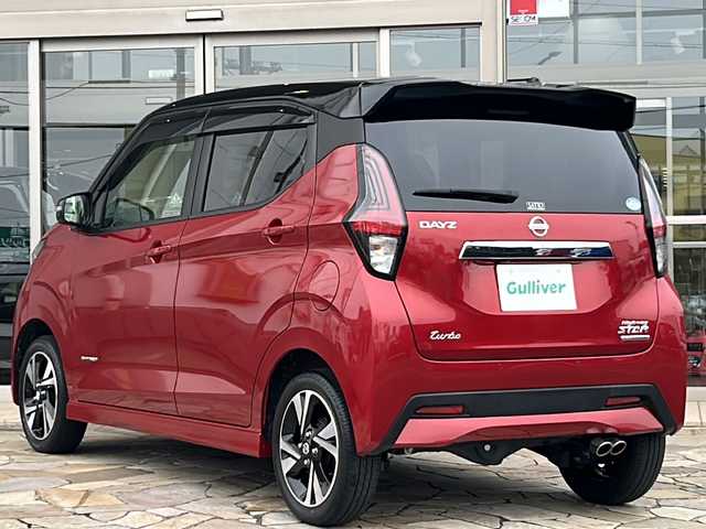 日産 デイズ HWS G ターボ プロパイロットED 静岡県 2019(令1)年 2万km スパークリングレッド/ブラック 純正ナビ/・CD/DVD/・FM/AM/・フルセグTV/・Bluetooth/・SD/主要装備/・アラウンドビューモニター/・プロパイロット/・アイドリングストップ/・ＬＥＤヘッドライト/・フォグランプ/・エマージェンシーブレーキ/・サイドカーテンエアバッグ/・コーナーセンサー/・ハーフレザーシート/・ETC/・マフラーカッター/・ステアリングスイッチ/・プッシュスタート/・運転席+助手席シートヒーター/・純正フロアマット/・純正アルミホイール