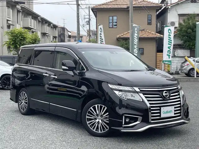日産 エルグランド 250ハイウェイスターS 兵庫県 2020(令2)年 1.4万km ファントムブラック 外部検査実施済み/・ワンオーナー//福祉車両//グレード：セカンドスライドアップシート/・純正10インチメモリーナビ/・地デジ/DVD/BT/・バックカメラ/・ナビ連動ドライブレコーダー/・両側パワースライドドア/・パワーバックドア/・エマージェンシーブレーキ/・車線逸脱警報/・アダプティブクルーズコントロール/・オートLEDヘッドランプ/・前後ソナー/・純正18インチAW/・ビルトインETC