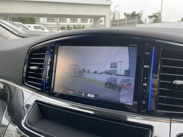 日産 エルグランド 250ハイウェイスターS 兵庫県 2020(令2)年 1.4万km ファントムブラック 外部検査実施済み/・ワンオーナー//福祉車両//グレード：セカンドスライドアップシート/・純正10インチメモリーナビ/・地デジ/DVD/BT/・バックカメラ/・ナビ連動ドライブレコーダー/・両側パワースライドドア/・パワーバックドア/・エマージェンシーブレーキ/・車線逸脱警報/・アダプティブクルーズコントロール/・オートLEDヘッドランプ/・前後ソナー/・純正18インチAW/・ビルトインETC