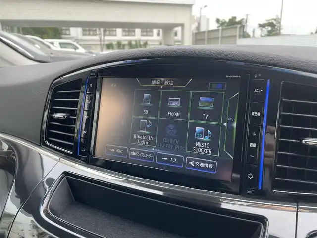 日産 エルグランド 250ハイウェイスターS 兵庫県 2020(令2)年 1.4万km ファントムブラック 外部検査実施済み/・ワンオーナー//福祉車両//グレード：セカンドスライドアップシート/・純正10インチメモリーナビ/・地デジ/DVD/BT/・バックカメラ/・ナビ連動ドライブレコーダー/・両側パワースライドドア/・パワーバックドア/・エマージェンシーブレーキ/・車線逸脱警報/・アダプティブクルーズコントロール/・オートLEDヘッドランプ/・前後ソナー/・純正18インチAW/・ビルトインETC
