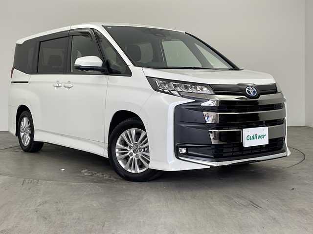 トヨタ ノア ハイブリッド S－G 兵庫県 2022(令4)年 4.5万km ホワイトパールクリスタルシャイン トヨタチームメイト/・アドバンスドパーク/・パーキングブレーキサポート/・パノラミックビューモニター/・エレクトロシフトマチック/トヨタセーフティセンス/・プリクラッシュセーフティ/・フロントクロストラフィックアラート/・レーンチェンジアシスト/レーントレーシングアシスト/・レーンディパーチャーアラート/・レーダークルーズコントロール/・オートマチックハイビーム/・ロードサインアシスト/・ドライバー異常時対応システム/・プロアクティブドライビングアシスト/純正10.5インチナビ/・Bluetoothオーディオ/・CD/DVD再生/・AppleCarPlay/AndoroidAuto/・フルセグテレビ/・バックカメラ/・アラウンドビューモニター/ビルドインETC/前後ドライブレコーダー/純正フロアマット/ハーフレザーシート/前席シートヒーター/両側パワースライドドア/純正16インチアルミホイール/ブラインドスポットモニター/LEDヘッドライト/スマートキー/ワンオーナー/新車保証書/取扱説明書