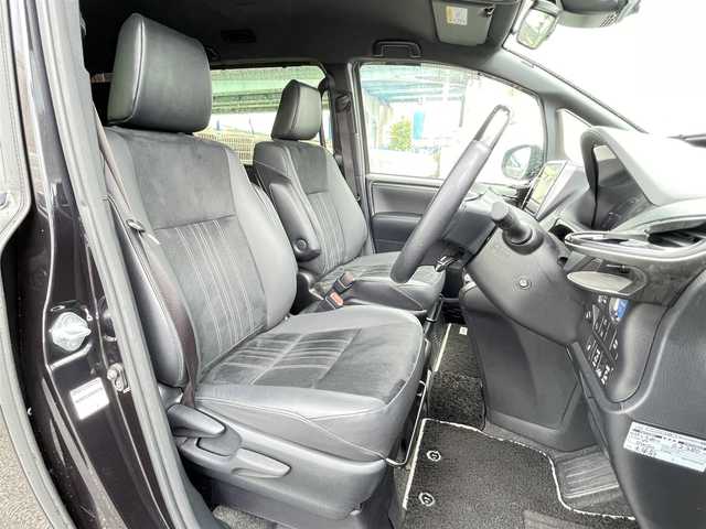 トヨタ エスクァイア ハイブリッド Gi プレミアムパッケージ ブラックテーラード 福岡県 2019(令1)年 5.9万km スパークリングブラックパールクリスタルシャイン ALPINE11型SDナビ(フルセグTV/CD/DVD/BT)/バックモニタートヨタセーフティーセンスエアロレーダークルーズコントロールコーナーセンサー両側パワスラドラレコETCUSBポートHDMIシートヒーターハンドルヒーター純正LEDヘッドライト純正フロアマット純正アルミホイール15inchスマートキープッシュスタート