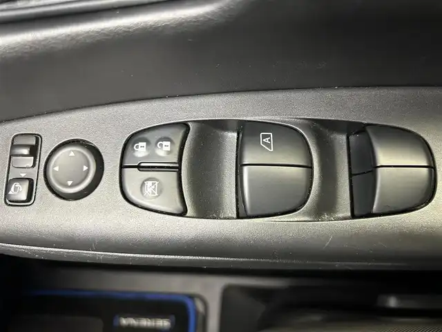 日産 セレナ e－パワー ハイウェイスター V 鹿児島県 2019(令1)年 5.3万km マルーンレッド 2トーン インテリジェントアラウンドビューモニター/ブラインドスポットモニター/プロパイロット/パーキングアシスト/純正フリップダウンモニター/両側パワースライドドア/純正SDナビ/（CD/フルセグ/Bluetooth/SD）/ビルトインETC/純正前方ドライブレコーダー【DJ4-D】/革巻きステアリング/ステアリングリモコン/純正LEDヘッドライト/フロントフォグランプ/オートライト/ハイビームアシスト/後席パーソナルテーブル/電動パーキングブレーキ/ブレーキホールド/純正フロアマット/純正ドアバイザー/純正16インチアルミ