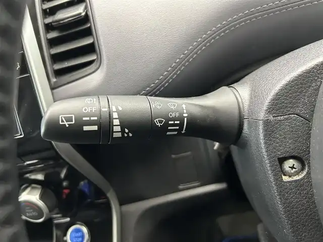 日産 セレナ e－パワー ハイウェイスター V 鹿児島県 2019(令1)年 5.3万km マルーンレッド 2トーン インテリジェントアラウンドビューモニター/ブラインドスポットモニター/プロパイロット/パーキングアシスト/純正フリップダウンモニター/両側パワースライドドア/純正SDナビ/（CD/フルセグ/Bluetooth/SD）/ビルトインETC/純正前方ドライブレコーダー【DJ4-D】/革巻きステアリング/ステアリングリモコン/純正LEDヘッドライト/フロントフォグランプ/オートライト/ハイビームアシスト/後席パーソナルテーブル/電動パーキングブレーキ/ブレーキホールド/純正フロアマット/純正ドアバイザー/純正16インチアルミ