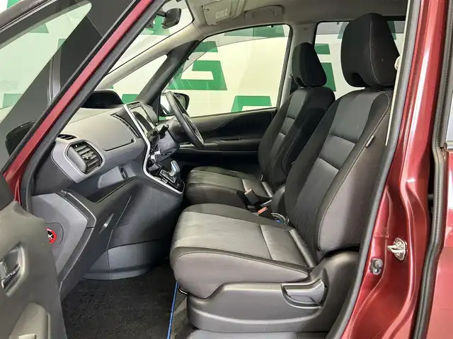 日産 セレナ e－パワー ハイウェイスター V 鹿児島県 2019(令1)年 5.3万km マルーンレッド 2トーン インテリジェントアラウンドビューモニター/ブラインドスポットモニター/プロパイロット/パーキングアシスト/純正フリップダウンモニター/両側パワースライドドア/純正SDナビ/（CD/フルセグ/Bluetooth/SD）/ビルトインETC/純正前方ドライブレコーダー【DJ4-D】/革巻きステアリング/ステアリングリモコン/純正LEDヘッドライト/フロントフォグランプ/オートライト/ハイビームアシスト/後席パーソナルテーブル/電動パーキングブレーキ/ブレーキホールド/純正フロアマット/純正ドアバイザー/純正16インチアルミ
