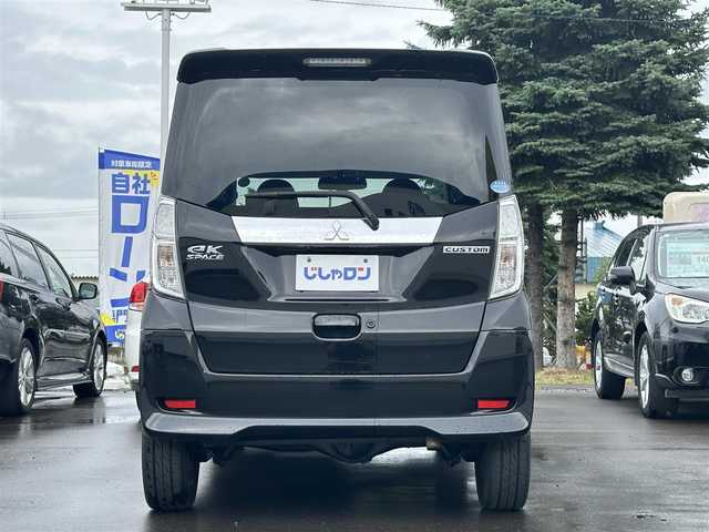 三菱 ｅＫスペース カスタムT 道北・旭川 2014(平26)年 9.7万km アメジストブラック (株)IDOMが運営する【じしゃロン旭川店】の自社ローン専用車両になります。こちらは現金またはオートローンご利用時の価格です。自社ローンご希望の方は別途その旨お申付け下さい/　/・社外ナビ(CD/DVD/BT/SD)/・両側パワースライドドア/・運転席シートヒーター/・プッシュスタート/・スマートキー1個/・フォグランプ/・取扱説明書