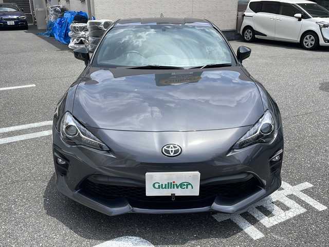 トヨタ ８６ GT リミテッド ブラックPKG 広島県 2019(令1)年 0.9万km マグネタイトグレーメタリック /登録時走行距離/　　　　　　　8495キロ/純正ナビ/バックカメラ/地デジ/ハーフレザーシート/シートヒーター/クルーズコントロール/ETC/新車時整備手帳/　　【保証書】/取扱説明書/