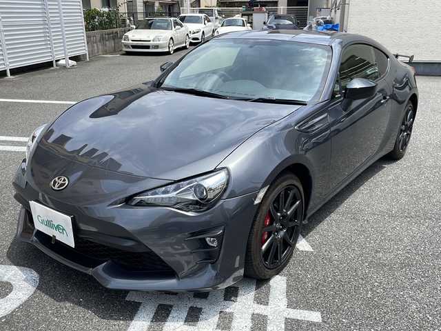 トヨタ ８６ GT リミテッド ブラックPKG 広島県 2019(令1)年 0.9万km マグネタイトグレーメタリック /登録時走行距離/　　　　　　　8495キロ/純正ナビ/バックカメラ/地デジ/ハーフレザーシート/シートヒーター/クルーズコントロール/ETC/新車時整備手帳/　　【保証書】/取扱説明書/