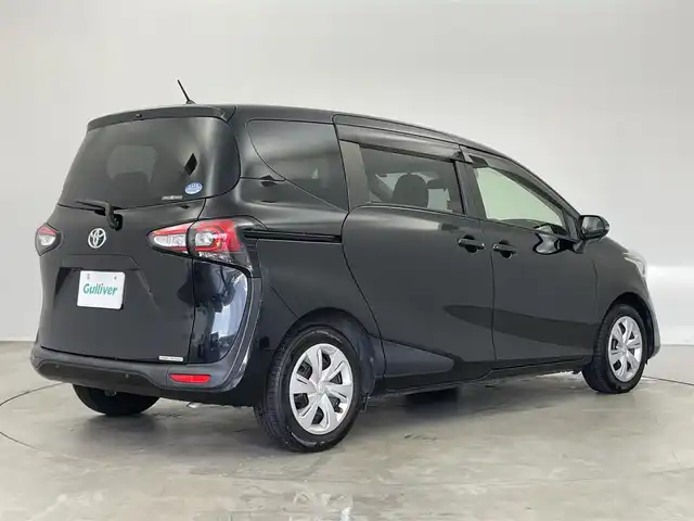 トヨタ シエンタ G 埼玉県 2020(令2)年 3.4万km ブラックマイカ 純正ナビ　バックカメラ　助手席回転シート　ビルトインＥＴＣ　ドライブレコーダー　衝突軽減ブレーキ　両側パワースライドドア　オートライト　オートマチックハイビーム　スマートキー　ＬＥＤヘッドライト　ＴＶ