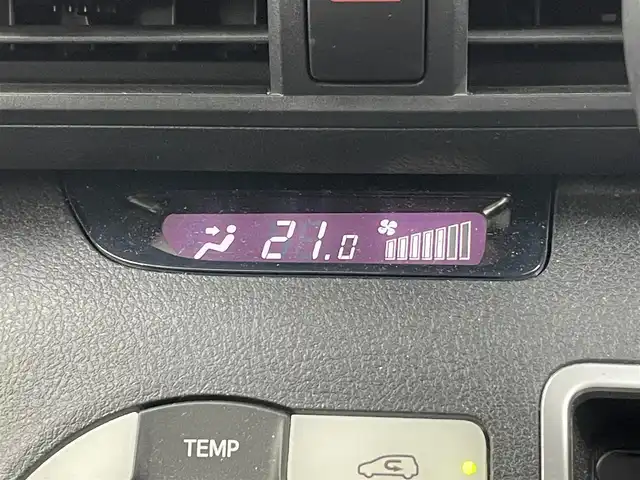 トヨタ シエンタ G 埼玉県 2020(令2)年 3.4万km ブラックマイカ 純正ナビ　バックカメラ　助手席回転シート　ビルトインＥＴＣ　ドライブレコーダー　衝突軽減ブレーキ　両側パワースライドドア　オートライト　オートマチックハイビーム　スマートキー　ＬＥＤヘッドライト　ＴＶ