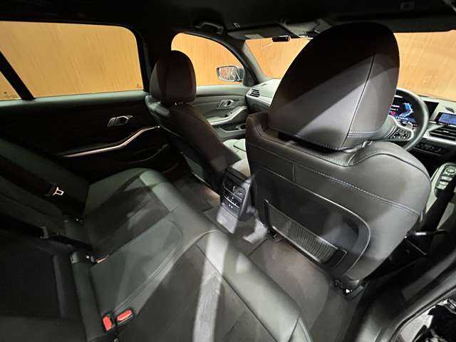 ＢＭＷ ３２０ｄ xDrive ツーリング Mスポーツ 千葉県 2023(令5)年 3.1万km サファイアブラックP ＡＣＣ　/半革シート　/ナビ　/３６０°/Ｂｌｕｅｔｏｏｔｈ接続　/ＨＵＤ　/パーキングアシスト　/電動シート　/電動リアゲート　/ＬＥＤヘッドライト　　/衝突軽減Ｂ　/ＢＳＭ　/ＬＫＡ　/ドラレコ　/ＥＴＣ　/ワンオーナー