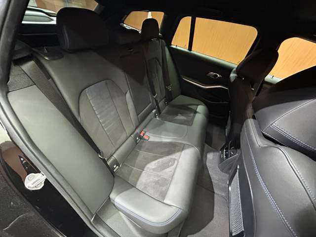 ＢＭＷ ３２０ｄ xDrive ツーリング Mスポーツ 千葉県 2023(令5)年 3.1万km サファイアブラックP ＡＣＣ　/半革シート　/ナビ　/３６０°/Ｂｌｕｅｔｏｏｔｈ接続　/ＨＵＤ　/パーキングアシスト　/電動シート　/電動リアゲート　/ＬＥＤヘッドライト　　/衝突軽減Ｂ　/ＢＳＭ　/ＬＫＡ　/ドラレコ　/ＥＴＣ　/ワンオーナー
