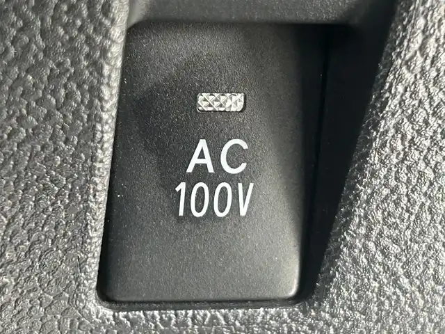 トヨタ プリウス ＰＨＶ A プレミアム 岡山県 2020(令2)年 10.7万km アティチュードブラックマイカ 登録時走行距離106815km/純正9インチナビ/フルセグTV(AM.FM.CD.DVD.TV.BT)/全方位カメラ/ETC2.0/ブラインドスポットモニター/ドライブレコーダー/シートヒーター/エアシート/ステアリングヒーター/クリアランスソナー/衝突軽減ブレーキ/横滑り防止装置/レーダークルーズコントロール/レーンキープアシスト/オートライト/オートマチックハイビーム/アイドリングストップ/17インチ純正AW/純正フロアマット/レザーシート/D席パワーシート/社外AW付スタッドレスタイヤ4本車載