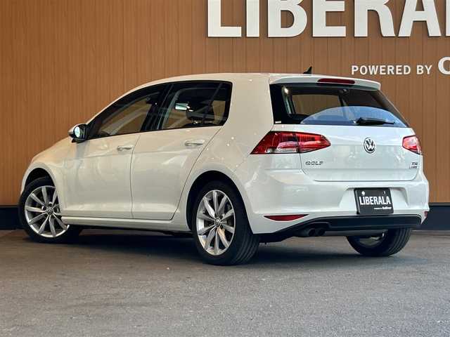フォルクスワーゲン ゴルフ TSI ハイライン BMテクノ 宮城県 2015(平27)年 7.7万km 白 アダプティブクルーズコントロール/DCC/Discover Pro/フルセグTV/バックカメラ/キセノンヘッドライト/オートライト/フロント/バックフォグランプ/スマートキー/ステアリングスイッチ/パドルシフト/純正17インチAW/アイドリングストップ/メンテナンスブック・取説書あり