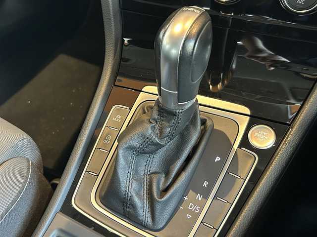 フォルクスワーゲン ゴルフ TSI ハイライン BMテクノ 宮城県 2015(平27)年 7.7万km 白 アダプティブクルーズコントロール/DCC/Discover Pro/フルセグTV/バックカメラ/キセノンヘッドライト/オートライト/フロント/バックフォグランプ/スマートキー/ステアリングスイッチ/パドルシフト/純正17インチAW/アイドリングストップ/メンテナンスブック・取説書あり