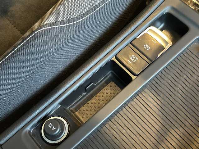 フォルクスワーゲン ゴルフ TSI ハイライン BMテクノ 宮城県 2015(平27)年 7.7万km 白 アダプティブクルーズコントロール/DCC/Discover Pro/フルセグTV/バックカメラ/キセノンヘッドライト/オートライト/フロント/バックフォグランプ/スマートキー/ステアリングスイッチ/パドルシフト/純正17インチAW/アイドリングストップ/メンテナンスブック・取説書あり