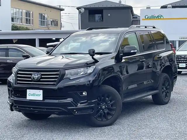 トヨタ ランドクルーザー プラド TX Lパッケージ マットブラED 道東・釧路十勝 2023(令5)年 1.2万km ブラック ワンオーナー/サンルーフ/革シート/前席エアシート＆シートヒーター/前席パワーシート/社外ＳＤナビ＆フルセグ/　（ＤＶＤ＆ＣＤ＆ＭＳＶ＆ＢＴ）/バックカメラ/ＥＴＣ/ドライブレコーダー一体型デジタルインナーミラー/Ｔｏｙｏｔａ　Ｓａｆｅｔｙ　Ｓｅｎｓｅ/・プリクラッシュセーフティ/・レーンディパーチャーアラート/・オートマチックハイビーム/・レーダークルーズコントロール/・ロードサインアシスト/先行車発進告知/パーキングサポートブレーキ/クリアランスソナー/革巻きステアリング/ステアリングリモコン/ルーフレール/Ｍ’ｓＳＰＥＥＤフロントハーフスポイラー/モデリスタリヤスカート/純正１８inアルミホイール/オートライト/ＬＥＤライト/フォグランプ/リヤフォグランプ/オート電動格納ミラー/スマートキー/プッシュスタート/Ｗ＆サイド＆カーテン＆ニーエアバッグ/横滑り防止機能/ヒルスタートアシストコントロール/電動センターデフロック/フロアマット/新車保証書/取扱説明書（車両＆ナビ）/スペアキー有