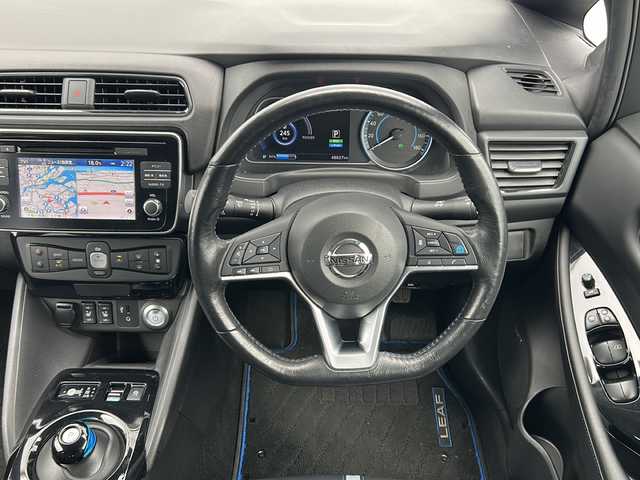 日産 リーフ e+ G 三重県 2019(令1)年 4.9万km スーパーブラック 純正ナビ　/全周囲カメラ　/デジタルインナーミラー　/ＢＳＭ　/BOSEサウンド/ビルトインETC/前席シートヒーター　/パーキングアシスト　/プロパイロット　/ステアリングヒーター　/ステアリングスイッチ/充電ケーブル付　/前方ドライブレコーダー/前後コーナーセンサー　/レーダークルーズコントロール/革巻きステアリング/ステアリングスイッチ/純正フロアマット/スペアキー　/ＬＥＤヘッドライト/オートライト/禁煙車