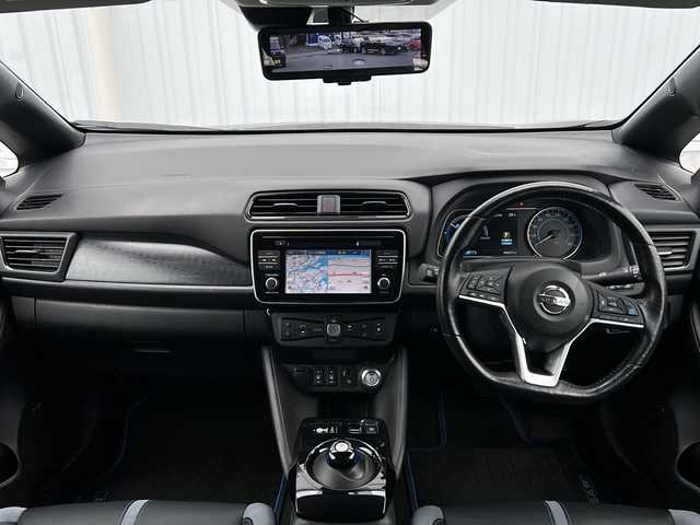日産 リーフ e+ G 三重県 2019(令1)年 4.9万km スーパーブラック 純正ナビ　/全周囲カメラ　/デジタルインナーミラー　/ＢＳＭ　/BOSEサウンド/ビルトインETC/前席シートヒーター　/パーキングアシスト　/プロパイロット　/ステアリングヒーター　/ステアリングスイッチ/充電ケーブル付　/前方ドライブレコーダー/前後コーナーセンサー　/レーダークルーズコントロール/革巻きステアリング/ステアリングスイッチ/純正フロアマット/スペアキー　/ＬＥＤヘッドライト/オートライト/禁煙車