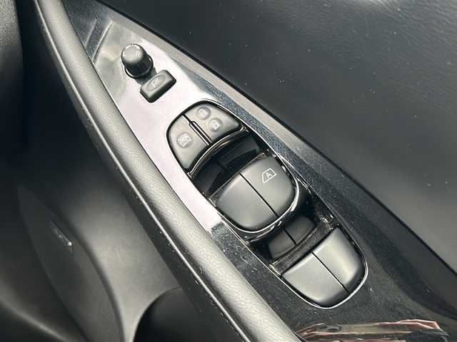 日産 リーフ e+ G 三重県 2019(令1)年 4.9万km スーパーブラック 純正ナビ　/全周囲カメラ　/デジタルインナーミラー　/ＢＳＭ　/BOSEサウンド/ビルトインETC/前席シートヒーター　/パーキングアシスト　/プロパイロット　/ステアリングヒーター　/ステアリングスイッチ/充電ケーブル付　/前方ドライブレコーダー/前後コーナーセンサー　/レーダークルーズコントロール/革巻きステアリング/ステアリングスイッチ/純正フロアマット/スペアキー　/ＬＥＤヘッドライト/オートライト/禁煙車