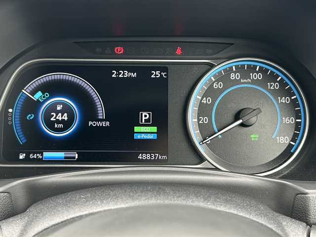 日産 リーフ e+ G 三重県 2019(令1)年 4.9万km スーパーブラック 純正ナビ　/全周囲カメラ　/デジタルインナーミラー　/ＢＳＭ　/BOSEサウンド/ビルトインETC/前席シートヒーター　/パーキングアシスト　/プロパイロット　/ステアリングヒーター　/ステアリングスイッチ/充電ケーブル付　/前方ドライブレコーダー/前後コーナーセンサー　/レーダークルーズコントロール/革巻きステアリング/ステアリングスイッチ/純正フロアマット/スペアキー　/ＬＥＤヘッドライト/オートライト/禁煙車