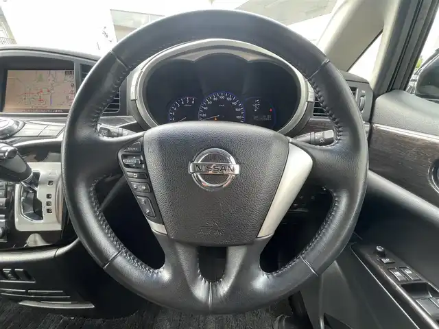 日産 エルグランド 250ハイウェイスター 岐阜県 2012(平24)年 7.7万km オーロラモーヴ (株)IDOMが運営する【じしゃロン多治見店】の自社ローン専用車両になります。こちらは現金またはオートローンご利用時の価格です。自社ローンご希望の方は別途その旨お申付け下さい./メーカーオプションナビ/（Bluetooth、CD、DVD、USB）/ステアリングリモコン/助手席オットマン/両側パワースライドドア/ISOFIX/ビルトインETC/WAC/アラウンドビューモニター