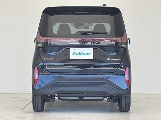 日産 サクラ X 愛知県 2024(令6)年 0.2万km ブラック エマージェンシーブレーキ/純正9型ディズプレイオーディオ　ナビ機能なし/バックカメラ/コーナーセンサー/純正アルミホイール/LEDヘッドライト/オートライト/ETC/衝突軽減システム/Bluetooth/ステアリングスイッチ/スマートキー/プッシュスタート