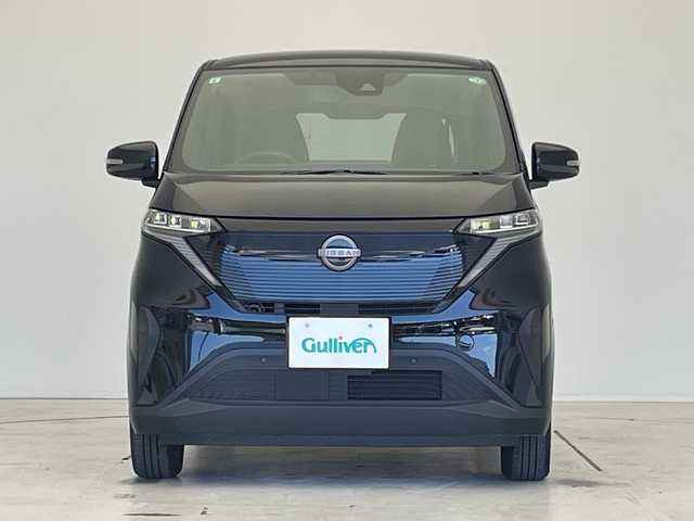 日産 サクラ X 愛知県 2024(令6)年 0.2万km ブラック エマージェンシーブレーキ/純正9型ディズプレイオーディオ　ナビ機能なし/バックカメラ/コーナーセンサー/純正アルミホイール/LEDヘッドライト/オートライト/ETC/衝突軽減システム/Bluetooth/ステアリングスイッチ/スマートキー/プッシュスタート