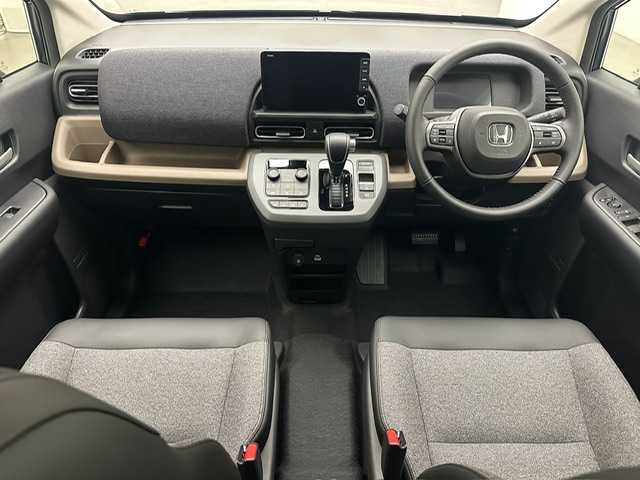 ホンダ フリード ハイブリット e:HEV AIR EX 兵庫県 2025(令7)年 0.1千km メテオロイドグレーメタリック e:HEV エアー　6人/登録済み未使用車　/9インチナビ　LXM-242ZFNI(207680円)/純正メモリナビ（フルセグ、Bluetooth、カープレイ）/コーナーセンサー/BSM/ブレーキホールド/電子パーキング/バックカメラ/クルーズコントロール/両側パワースライドドア/シートヒーター（D＋N席）/ハーフレザーシート/純正15インチアルミホイール/オートライト/ＬＥＤヘッドライト/スペアキー×１