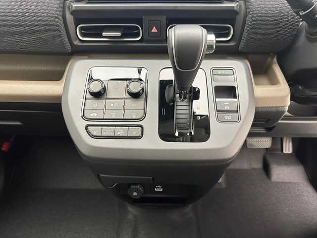 ホンダ フリード ハイブリット e:HEV AIR EX 兵庫県 2025(令7)年 0.1千km メテオロイドグレーメタリック e:HEV エアー　6人/登録済み未使用車　/9インチナビ　LXM-242ZFNI(207680円)/純正メモリナビ（フルセグ、Bluetooth、カープレイ）/コーナーセンサー/BSM/ブレーキホールド/電子パーキング/バックカメラ/クルーズコントロール/両側パワースライドドア/シートヒーター（D＋N席）/ハーフレザーシート/純正15インチアルミホイール/オートライト/ＬＥＤヘッドライト/スペアキー×１